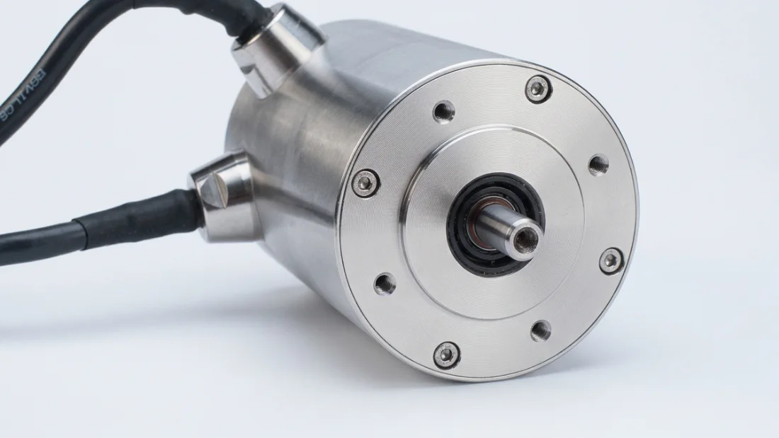 Stainless steel washdown servomotor from the Mavilor BF series